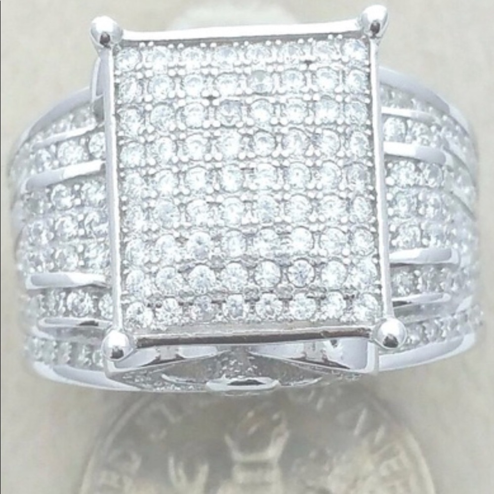 Wedding Ring In Sliver Tone Size 7